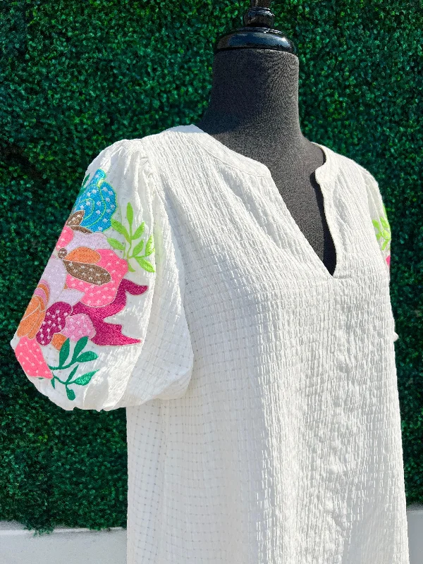 Embroidered Garden Puff Sleeve Blouse