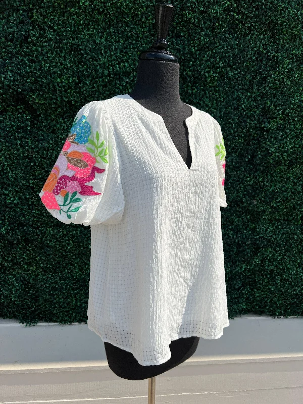 Embroidered Garden Puff Sleeve Blouse