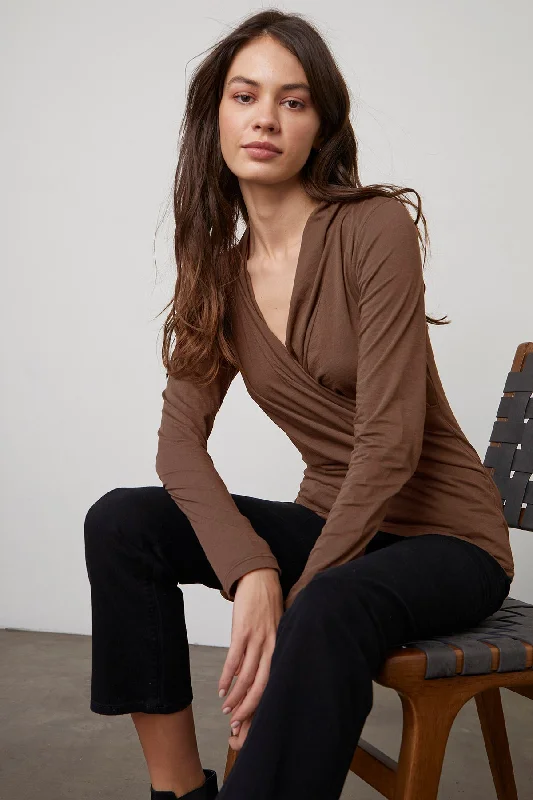 MERI WRAP FRONT FITTED TOP