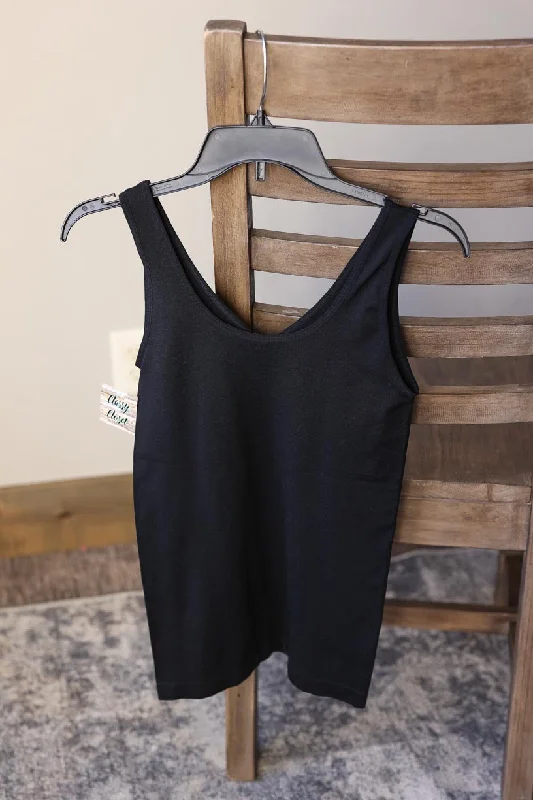 REVERSIBLE Seamless Scoop/V-Neck Tank Top - Black